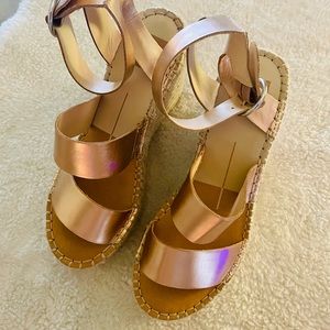 Gorgeous Dolce Vita rose/champagne color wedges 8.5 gently loved!
